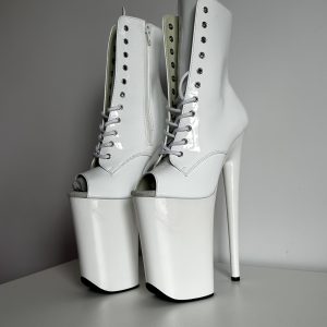 Стріпи 4ка ботиночки білі лакові з відкритим носиком