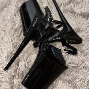 Лакові босоніжки 5ка (26 см) чорні з подовженим ремінцем